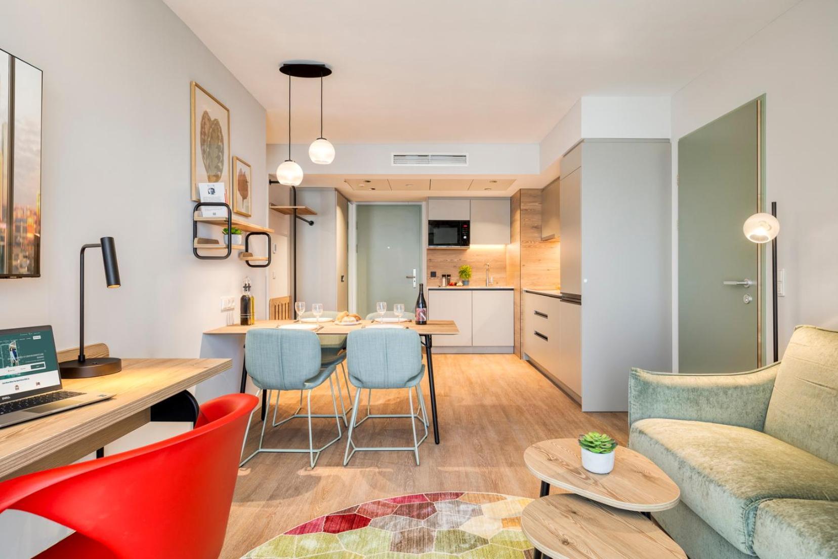 One-Bedroom Apartment One Classic Room Connected